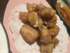 皇后蒜香骨-皇后餐厅-煲仔·小菜·打边炉(古北店)