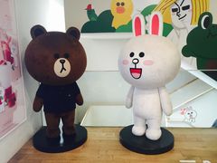 -LINE FRIENDS Garosu-gil Flagship Store