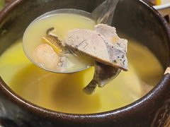 -鲤鱼塘农家山庄