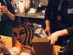 -星巴克臻选(杭州嘉里中心1F店)