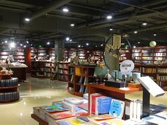 -新华书店(印象城店)