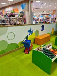 -莫莉幻想儿童乐园(广州番禺永旺店)