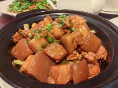 -迈豪国际酒店-百老汇旋转西餐厅