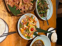 -老滇山寨•云南特色菜•地方菜•民族风情歌舞表演(金碧店)