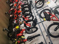 -迪卡侬(南二环店)