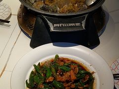 -阿瓦山寨·湘菜现炒·剁椒鱼头王(咸阳总店)
