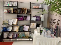 -佳颜轻医美·美学抗衰中心