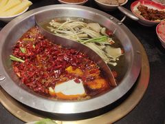 -沸炉重庆老火锅(军事博物馆店)
