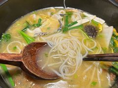 -银米·云南传统过桥米线(双廊黑金冠店)
