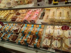 面包甜点陈列柜-欧诺爱烘焙(高新万达店)