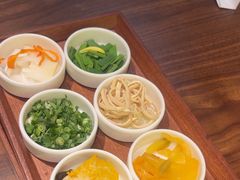 -良米山·云南野生菌过桥米线(上海首店)