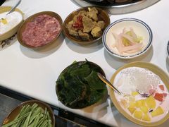 -卤校长老火锅(杨家坪直营店)
