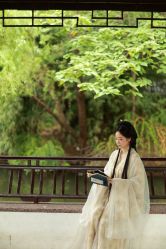 -一揽芳华汉服旗袍体验馆(拙政园店)