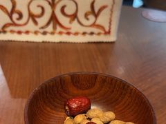 -纳鲁孜·新疆特色餐厅(上海悦荟广场店)