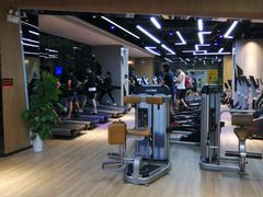 -威克健身游泳(万菱汇店)