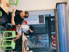 -渝嘴小老弟老火锅(华新村店)