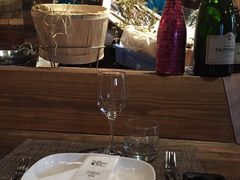 -斯普汇生蚝牛排馆(中骏世界城店)