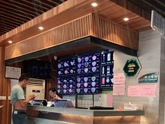 -亮亮面馆(经六路店)