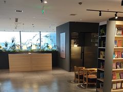 -魔方城市书房(中街益田店)