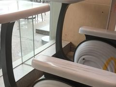 -麦当劳(中二横路店)