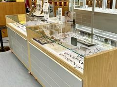 -无奔眼镜·蔡司·依视路授权店(马家堡店)