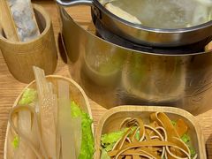 -独食火锅·半米屋台(望平街店)