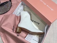 -Acne Studios(芮欧百货店)