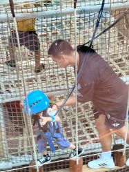 -PIPIKINGDOM皮皮王国欢乐号(欢乐海岸购物中心店)