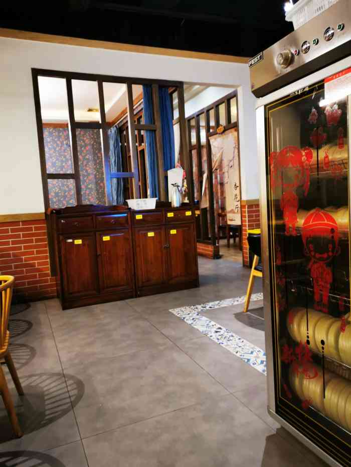 一品汇(大世界商业广场店)-"专程来到这里吃烤鸭,烤鸭味道还不错,两个