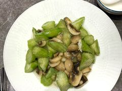 -闫府私房菜·百年鲁菜(恒隆店)