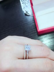 -威德钻石-克拉钻大本营(南京东路店)