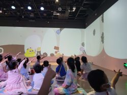 -小鸡哆哆故事屋·儿童乐园(嘉里城店)