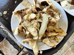 -东巴谷野生菌火锅餐厅
