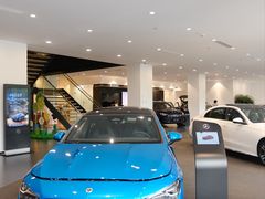 -浙江星杭奔驰4S店(海创园店)