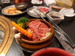 -山川小町·极番烧肉(新地假日广场店)