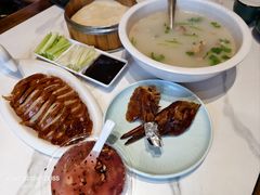-梅利汴京烤鸭•开封豫菜地标店(东大街店)