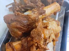 -荣吉招牌自助骨头锅(顾乡店)