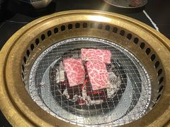 -山川小町·极番烧肉(新地假日广场店)