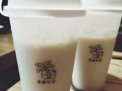 招牌椰汁大杯-是椰吱呀(工联店)