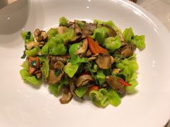 云椒独蒜见手青-泓0871臻选云南菜·味庄