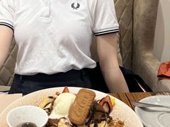 -FLOVIE FLORIST CAFE