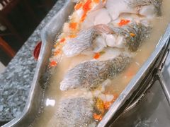 -光海鲜鱼翅餐厅(叻差拉披色路店)