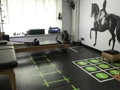 -简·无界健身工作室·运动康复·体态(石厦店)