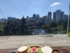 -包整·丝娃娃(一览甲秀楼风景店)