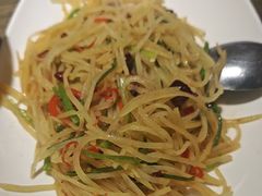 酸辣土豆丝-隆喜元鱼汤包·海鲜(中联广场店)