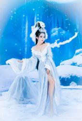 -九月鹰飞汉服摄影工作室