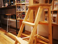 -猫的天空之城概念书店(束河店)