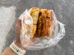 -郭际辣饼铺(第三中学店)
