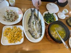 -品鲜村农家菜·阳澄湖大闸蟹(总店)