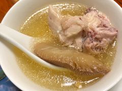 猴头菇土鸡汤-江南大酒店·地道正宗有锅气的江西菜(中华北大街店)